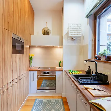 Apartmán Hoza - W Centrum, Free Parking, Ogrodek - Better *