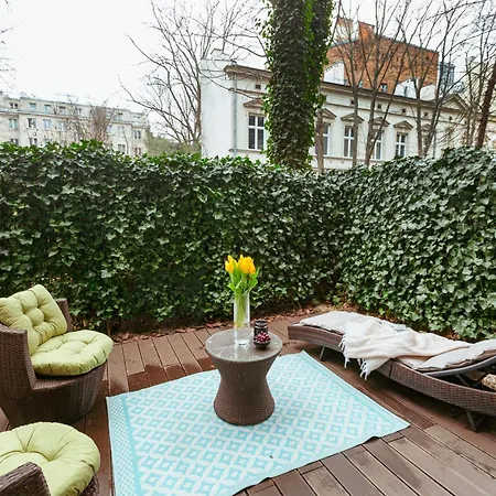 Hoza - W Centrum, Free Parking, Ogrodek - Better Apartmán
